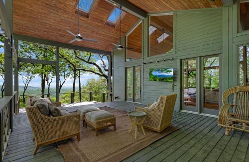 Big Canoe House | Heaven and Earth - Luxury Accomodations, Breathtaking Mountain Views, Game Rooms + More!