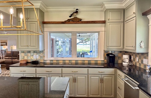 Sulphur House | Heaven at Moss Lake