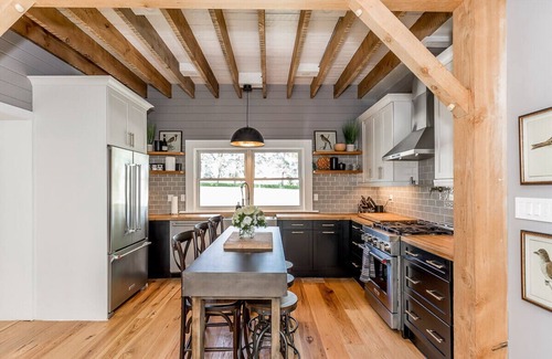 Creemore House | Heaven atop the hills of Creemore - FULL PICS!