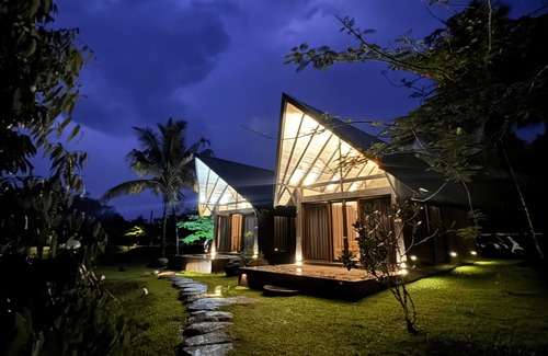 Yattapatha Villa | Heaven By The Lake