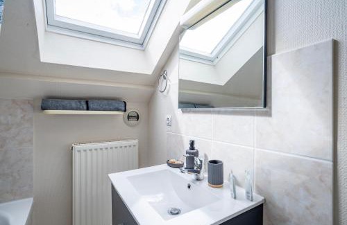 Sarrebourg Apartment | Heaven - GOLDEN TREE - WIFI - 20 min St-Croix & Center Parcs