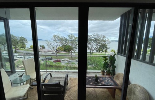 Likas Apartment | Heaven in the City 2 beachfront condo
