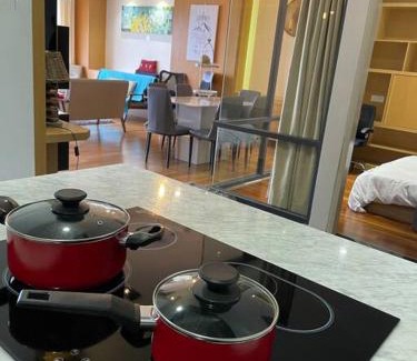 Likas Apartment | Heaven in the City 2 beachfront condo