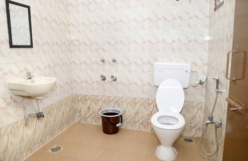 Egmore Hotel | Heaven Nest Stay