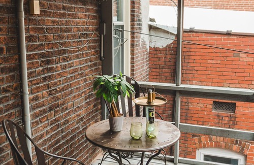 Huntingburg Apartment | Heaven on 4th