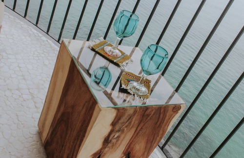 Boca de Tomatlan Apartment | HEAVEN ON EARTH located right on 2 beautiful beaches(: