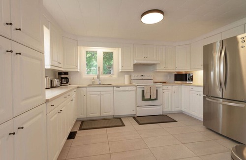 Consecon House | Heaven on Huycks Bay!