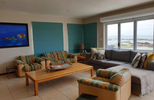 Franskraal House | Heaven-On-Sea