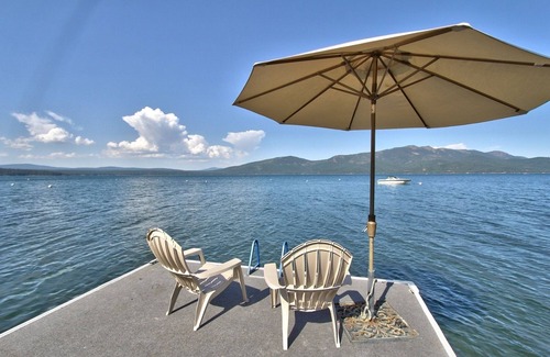 Lake Almanor Country Club House | Heaven on the Lake Almanor Peninsula! New Trex Deck!
