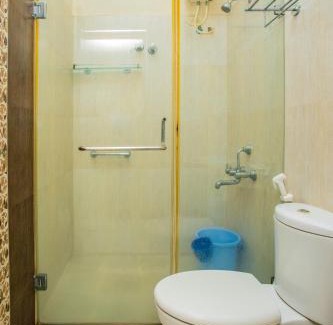 Perumbakkam Hotel | HEAVEN PLEASANT STAy