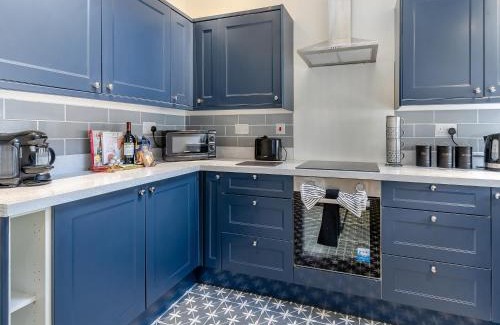 Mountain Ash House | Heaven's Cottage