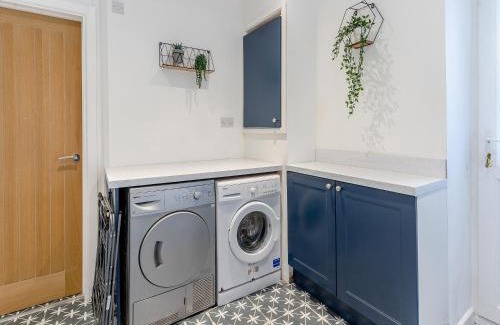 Mountain Ash House | Heaven's Cottage