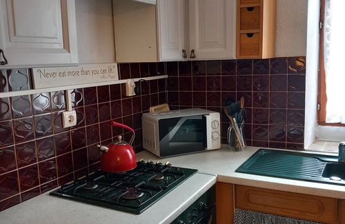 Cieux Cottage | Heaven's CottagenIn the heart of the Monts de Blond, next to a fishing lake.