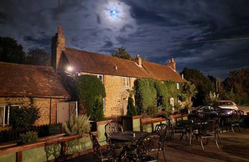 Godalming House | Heaven's Kitchen At Squirrel Inn