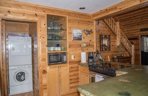 Saugatuck Cabin | Heavenly 7 Retreat -Rustic Luxury Cozy Cabin - Kingfisher Cove