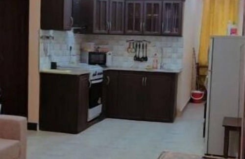 Dodoma House | Heavenly ApHEARTment with backyard swimming pool