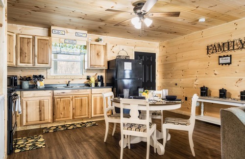 Cosby Cabin | Heavenly Daze! Mountain Getaway!