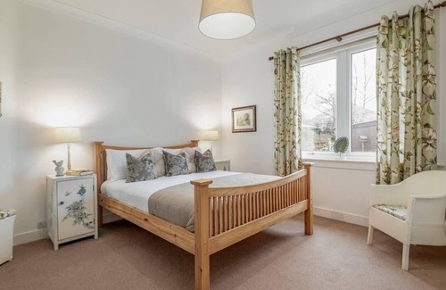 Comrie Cottage | Heavenly Heather Cottage