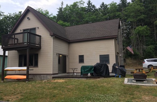 Niverville House | Heavenly Kinderhook Lake!