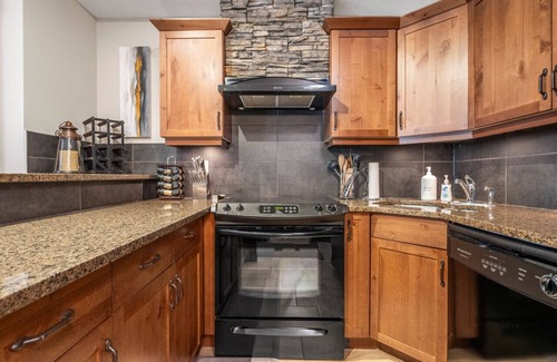 East Kootenay Condo | Heavenly Mountain Hideaway | Pool | Hot Tub