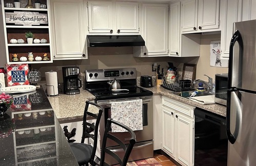 Sevierville Condo | Heavenly Mountain ViewnCozy condo on English Mtn. 1BR, family- friendly