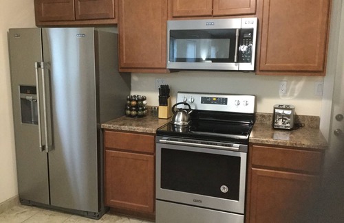 Kenosha House | Heavenly! Near Microsoft Mt Pleasant - Sleeps 6