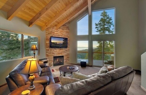 Tahoe Village Condo | Heavenly Ski-Out Luxurious Condo!