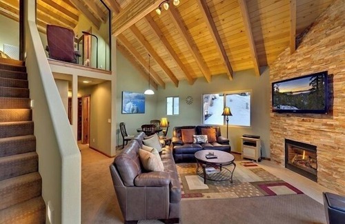 Tahoe Village Condo | Heavenly Ski-Out Luxurious Condo!