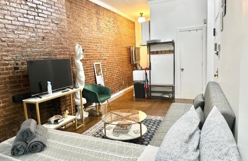 Uptown Apartment | Heavenly Stays