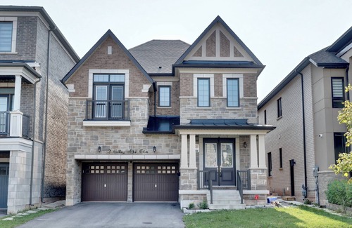 Brampton House | Heavenly Suburban Home