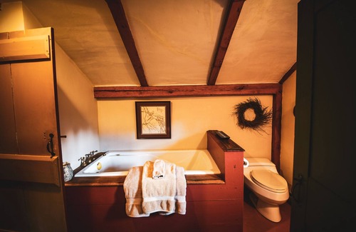 Jewett City Bed & Breakfast | Heavitree of Griswold B&B