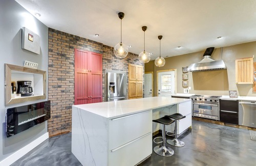 Charleston House | Heber City Home: Private Yard & Hot Tub!