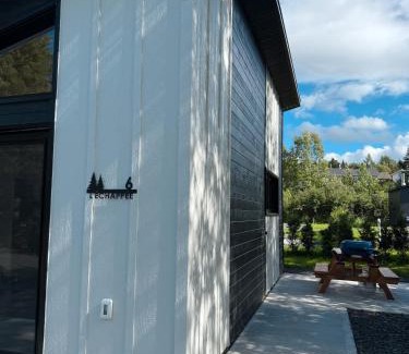 Notre-Dame-des-Monts Ski Chalet | Hebergement du grenier 2 0