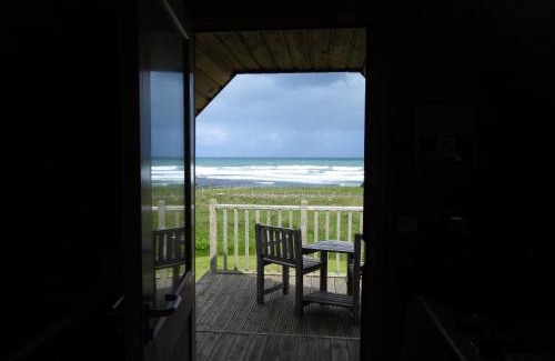 Arnol Hotel | Hebridean Huts