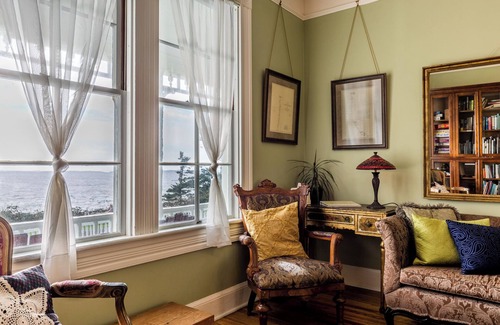 Oregon Coast Bed & Breakfast | Heceta Lighthouse B&B