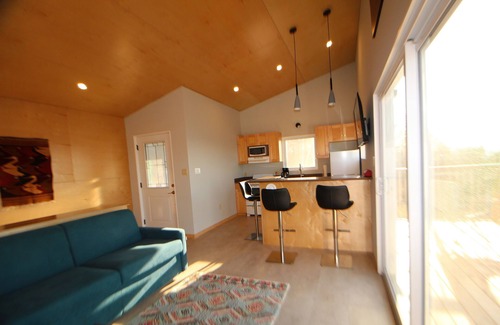 Iona Cottage | Hector's Point-New Modern 1 bedroom suites in Iona