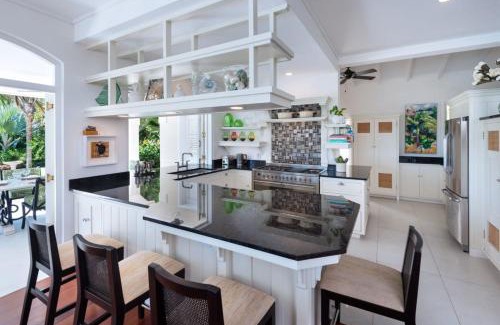 Silver Sands Villa | Hectors House Blue Sky Luxury
