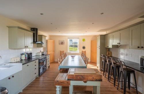 St Brides House | Heddwch - Beach House in Heart of Broad Haven for 14