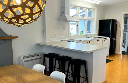 Springlands House | Hedgerows House. Blenheim Strawberry Farm accommodation!