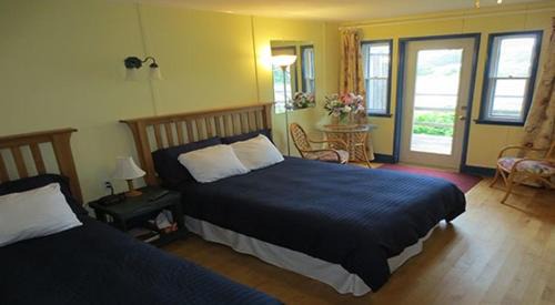 Smiths Cove Hotel | Hedley House Inn