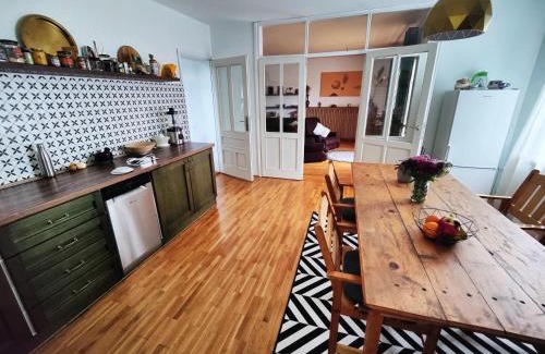 Pancevo House | Hedonists Paradise