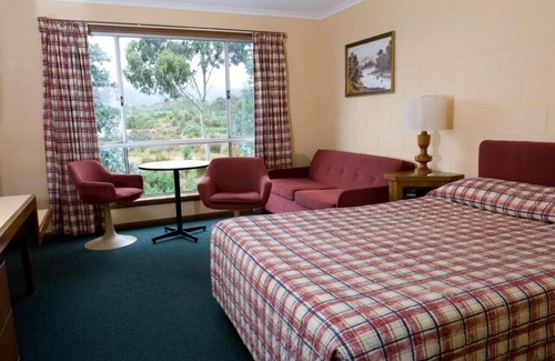 Zeehan Hotel | Heemskirk Motor Hotel