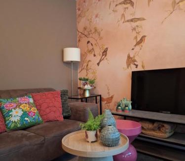 Otterlo House | Heerlijk boshuisje Bosnest De Vink met privetuin nabij Veluwepark