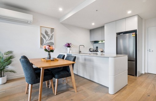 Heidelberg Apartment | Heidelberg 2-Bed Retreat with Balcony
