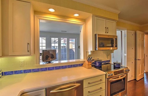 Decatur House | Heidi House-Close to everything 4-bedroom house in delightful Decatur