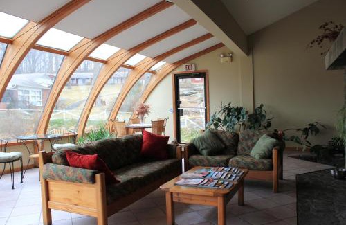 Brewster Hotel | Heidi's Inn