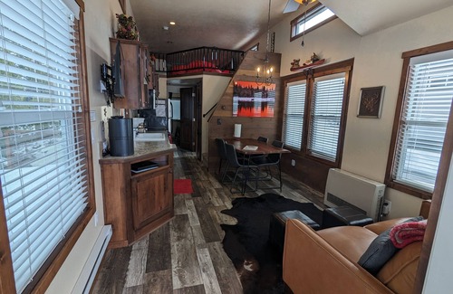 Island Park Cabin | Heigh Ho Tiny Home 30 minutes from Yellowstone