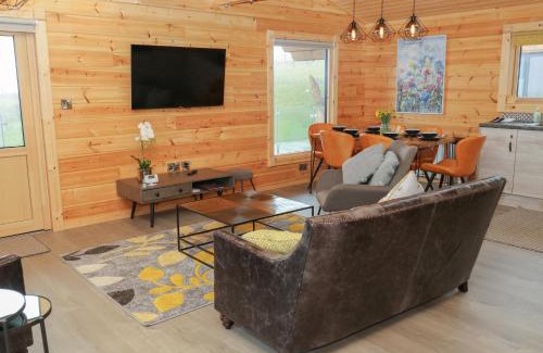 Bacup House | Height End Farm Log Cabin