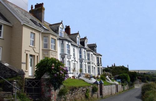 Treknow House | Heightley House