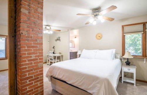 Peoria Heights House | HEIGHTS HOMESTEAD - a farmhouse style cottage